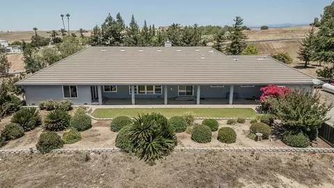 Exterior - 14404 Killarney Dr, Madera, CA 93636 photo 13 of 13
