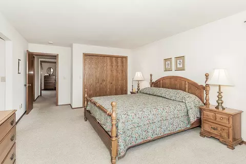 Bedroom - 14404 Killarney Dr, Madera, CA 93636 photo 5 of 13