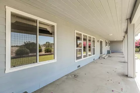 Exterior - 14404 Killarney Dr, Madera, CA 93636 photo 5 of 13