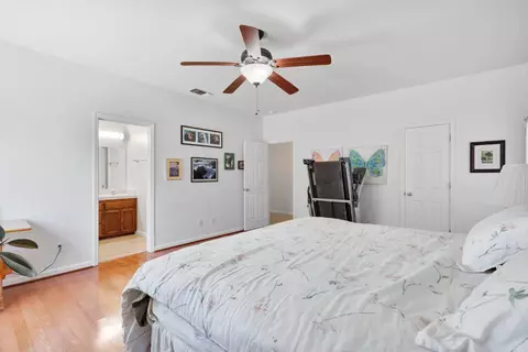 Bedroom - 22250 Stabulis Ct, Madera, CA 93638 photo 6 of 8