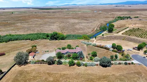 View/Area - 22250 Stabulis Ct, Madera, CA 93638 photo 4 of 11