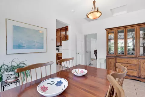 Dining - 22250 Stabulis Ct, Madera, CA 93638 photo 2 of 4