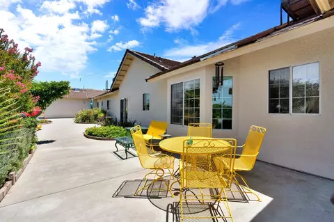Exterior - 22250 Stabulis Ct, Madera, CA 93638 photo 5 of 10
