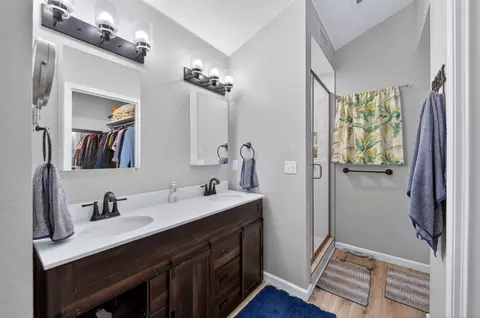 Bath - 1012 N Adler Ave, Clovis, CA 93611 photo 2 of 2