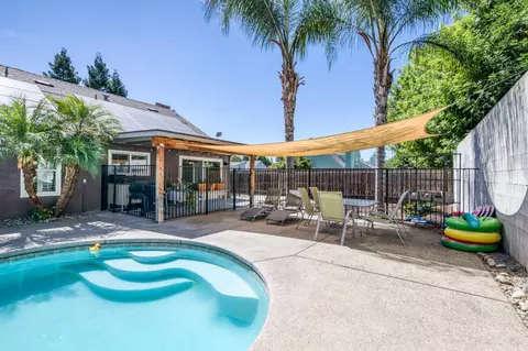 Exterior - 1012 N Adler Ave, Clovis, CA 93611 photo 9 of 9