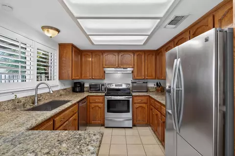 Kitchen - 1012 N Adler Ave, Clovis, CA 93611 photo 1 of 1