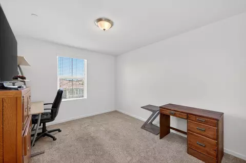 Bedroom - 3866 Sussex Ave, Clovis, CA 93619 photo 3 of 6