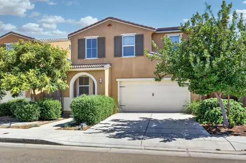 Exterior - 3866 Sussex Ave, Clovis, CA 93619 photo 3 of 5