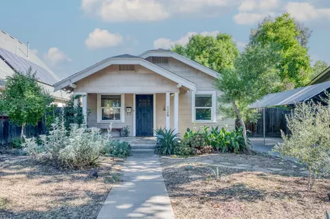526 E Simpson Ave, Fresno, CA 93704