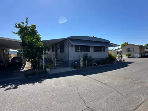 1724 Minnewawa Ave #SPC 2, Clovis, CA 93612 photo 9