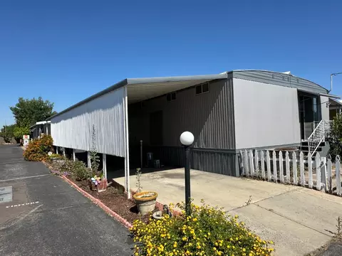 1724 Minnewawa Ave #SPC 2, Clovis, CA 93612 photo 3