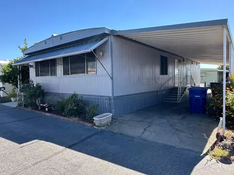 1724 Minnewawa Ave #SPC 2, Clovis, CA 93612 photo 4