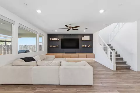 Living - 186 Sentinel Dr S, Madera, CA 93636 photo 1 of 2