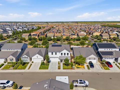 View/Area - 186 Sentinel Dr S, Madera, CA 93636 photo 3 of 13