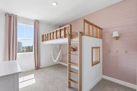 Bedroom - 186 Sentinel Dr S, Madera, CA 93636 photo 1 of 7