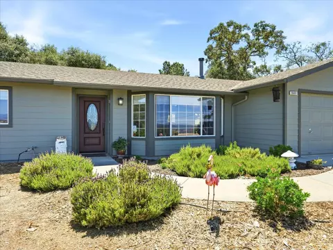 30491 Sentinel Dr, Coarsegold, CA 93614