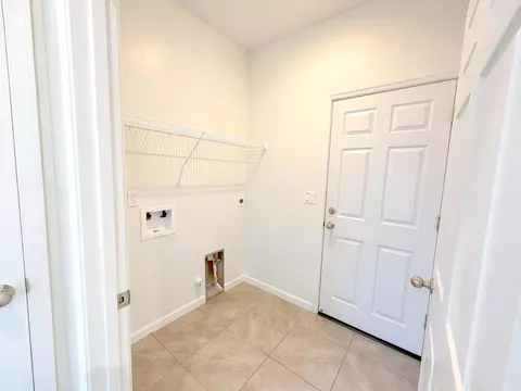 Other - 509 Sandtrap Ln, Lemoore, CA 93245 photo 1 of 3