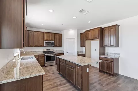 Kitchen - 4322 Hillside Rd, Madera, CA 93636 photo 2 of 4
