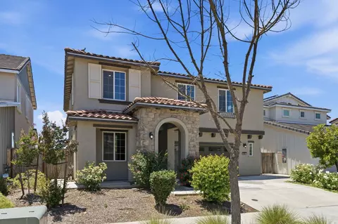 Exterior - 4322 Hillside Rd, Madera, CA 93636 photo 2 of 10