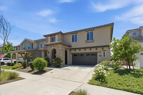 Exterior - 4322 Hillside Rd, Madera, CA 93636 photo 4 of 10