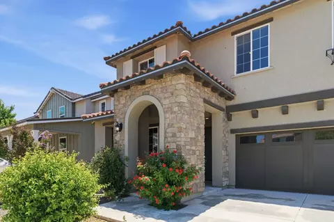 Exterior - 4322 Hillside Rd, Madera, CA 93636 photo 6 of 10