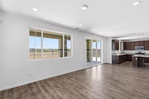 Living - 4322 Hillside Rd, Madera, CA 93636 photo 3 of 4