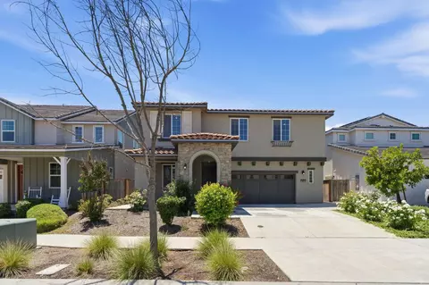 Exterior - 4322 Hillside Rd, Madera, CA 93636 photo 3 of 10