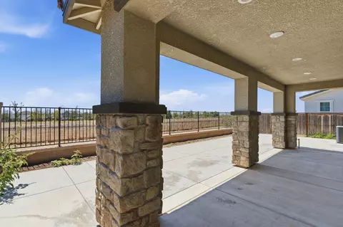 Exterior - 4322 Hillside Rd, Madera, CA 93636 photo 10 of 10