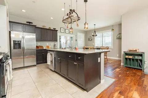 1128 Caddie Loop, Lemoore, CA 93245 photo 6