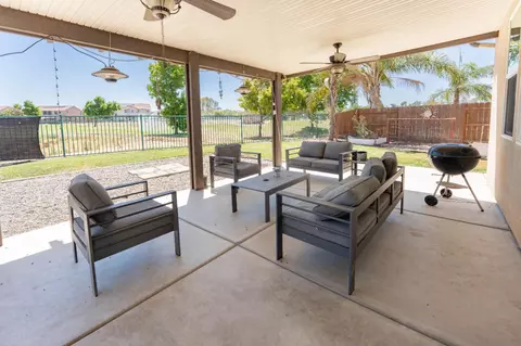 1128 Caddie Loop, Lemoore, CA 93245 photo 19