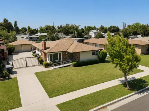 947 W Brown Ave, Fresno, CA 93705