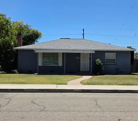 2105 Cypress St, Selma, CA 93662