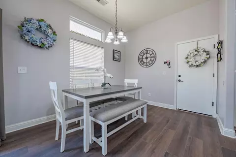 Dining - 2657 Peanut, Madera, CA 93637 photo 1 of 3