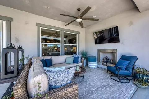 Exterior - 1715 N Renn Ave, Clovis, CA 93619 photo 10 of 11