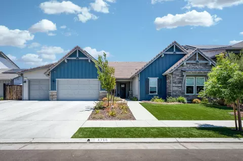 1715 N Renn Ave, Clovis, CA 93619