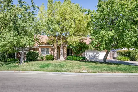 9150 N Red Lion Dr, Fresno, CA 93720