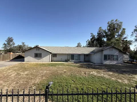 2109 E Dinuba Ave, Fresno, CA 93725
