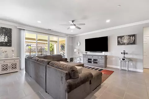 Living - 3992 Flint Ave, Clovis, CA 93619 photo 1 of 2
