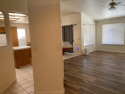 Living - 609 Merlot Ave, Madera, CA 93637 photo 2 of 3