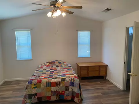 Bedroom - 609 Merlot Ave, Madera, CA 93637 photo 3 of 5