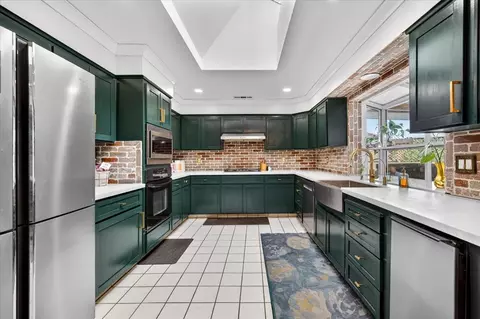 Kitchen - 321 W Paul Ave, Clovis, CA 93612 photo 1 of 5