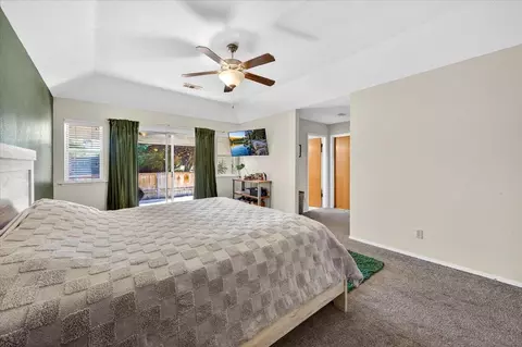 Bedroom - 321 W Paul Ave, Clovis, CA 93612 photo 5 of 8