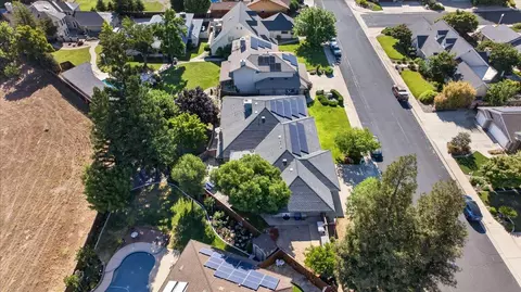 View/Area - 321 W Paul Ave, Clovis, CA 93612 photo 9 of 11