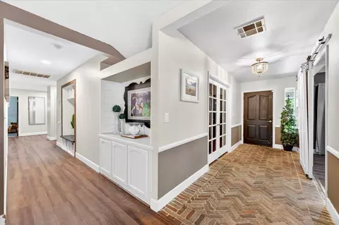 Entry Way - 321 W Paul Ave, Clovis, CA 93612 photo 8 of 8