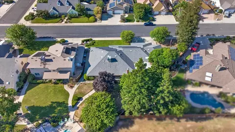 View/Area - 321 W Paul Ave, Clovis, CA 93612 photo 5 of 11