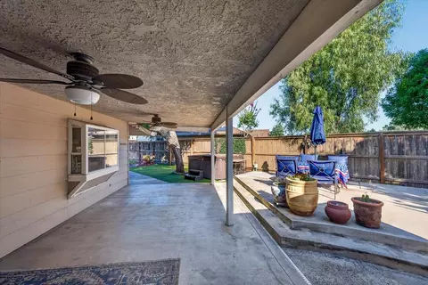 Exterior - 321 W Paul Ave, Clovis, CA 93612 photo 17 of 17