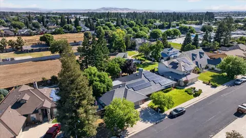 View/Area - 321 W Paul Ave, Clovis, CA 93612 photo 10 of 11