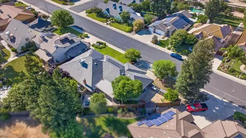 View/Area - 321 W Paul Ave, Clovis, CA 93612 photo 8 of 11