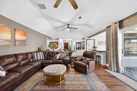 Living - 321 W Paul Ave, Clovis, CA 93612 photo 3 of 3