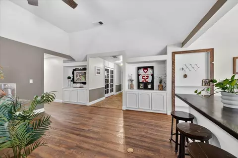 Entry Way - 321 W Paul Ave, Clovis, CA 93612 photo 5 of 8